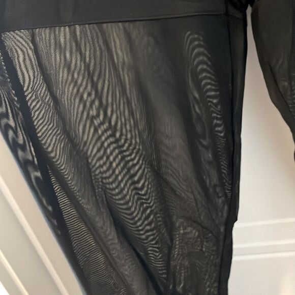 Alo Black Mesh Leggings - Picture 3 of 7
